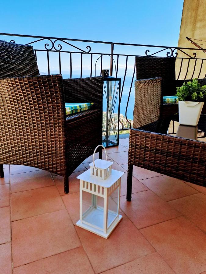 Tao Charming Apartment Taormina Buitenkant foto