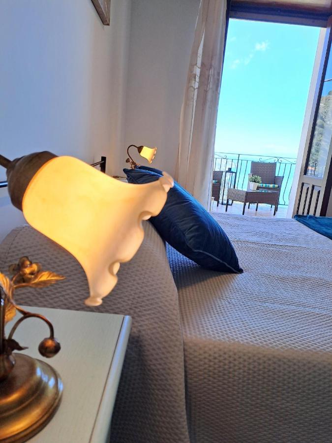 Tao Charming Apartment Taormina Buitenkant foto